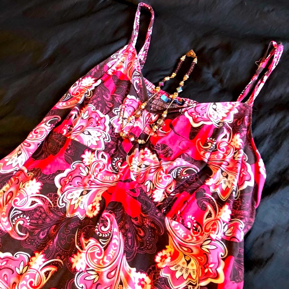 👗*HOST PICK* Plus size dress, paisley, slight ruffle-full elastic bust